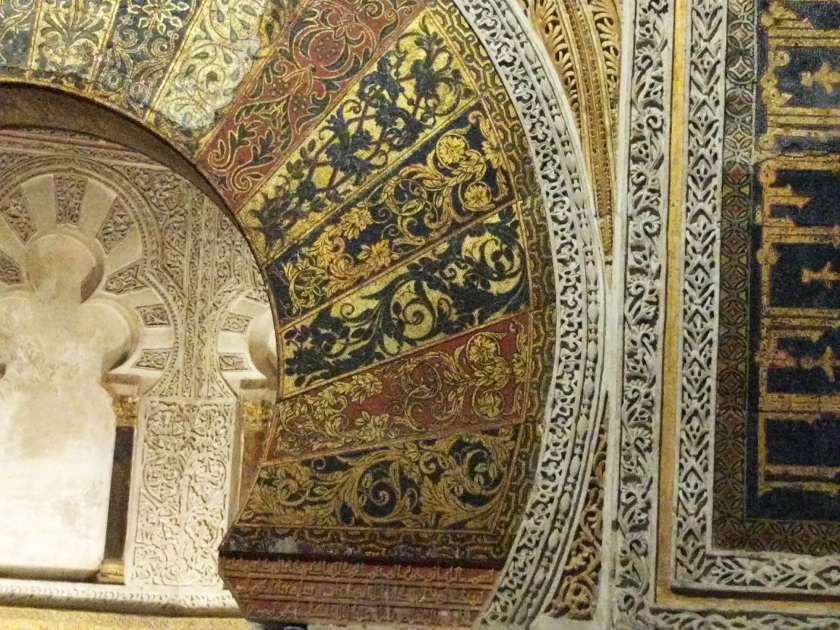 Mezquita with gold details small file